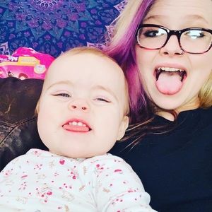 Meet your Posher, Courtney